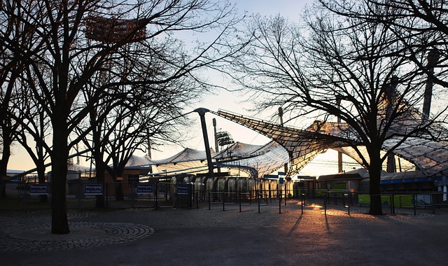 埃贝尔：我们还在与于帕进行续约谈判；诺伊尔应该去踢世界杯